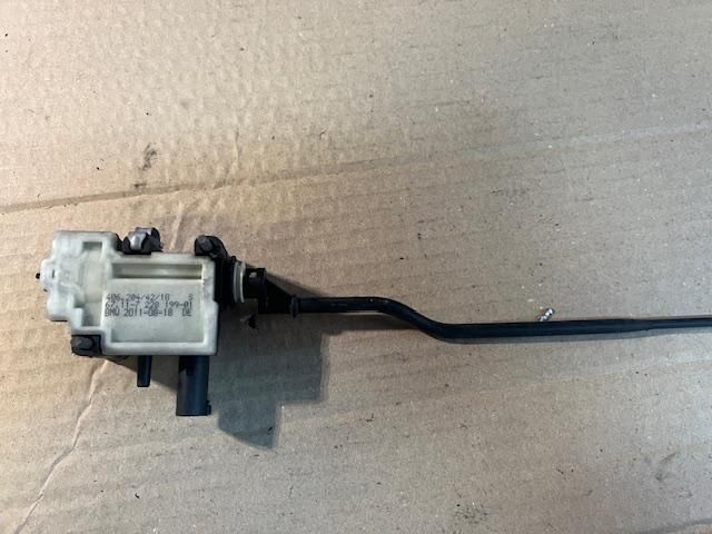 bontott BMW 5 F11 Központizár Motor Tankajtó