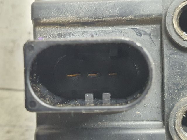 bontott BMW 5 F11 Légrugó Vezérlő