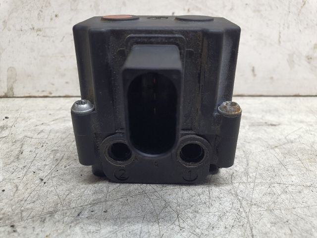 bontott BMW 5 F11 Légrugó Vezérlő