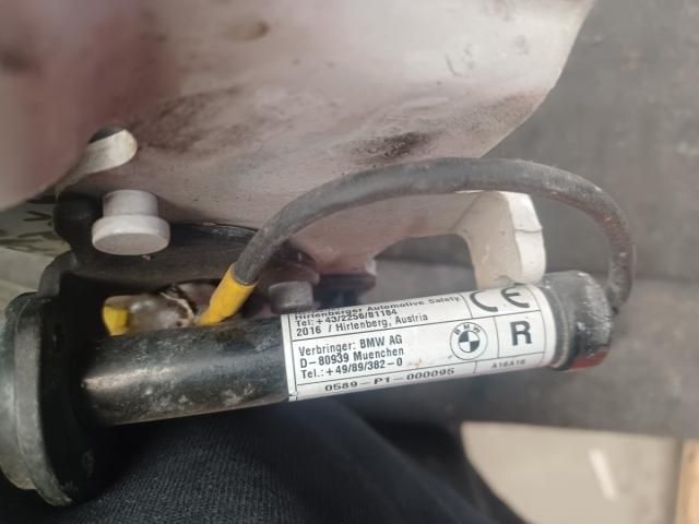 bontott BMW 5 F11 Motorháztető Zsanér Pár