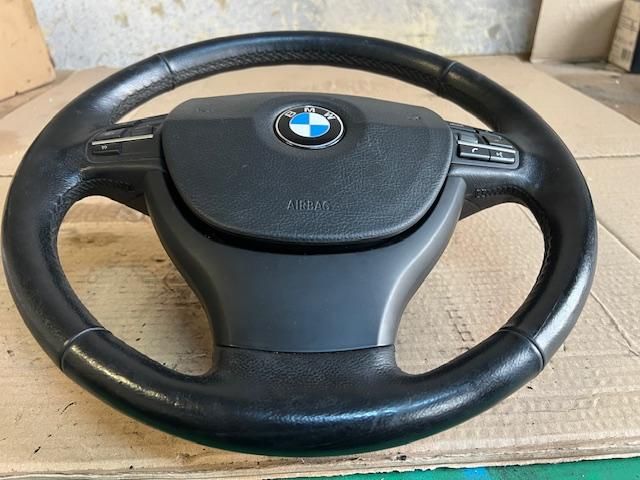 bontott BMW 5 F11 Multikormány