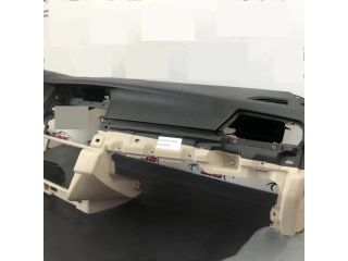 bontott BMW 5 F11 Műszerfal Héj