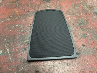 bontott BMW 5 F11 Műszerfal Középső Hangszóró Burkolat