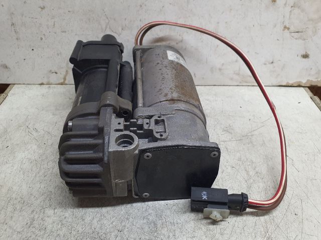 bontott BMW 5 F11 Szintszabályzó Kompresszor