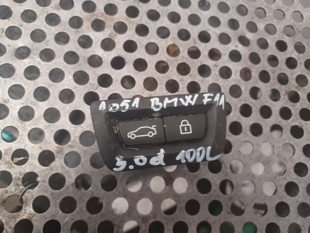bontott BMW 5 F11 Tankajtó Nyitó Kar / Gomb