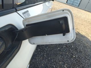 bontott BMW 5 F11 Tankajtó