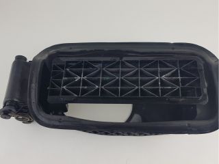 bontott BMW 5 F11 Tankajtó