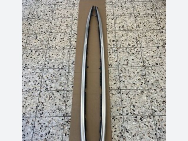 bontott BMW 5 F11 Tetősín Pár