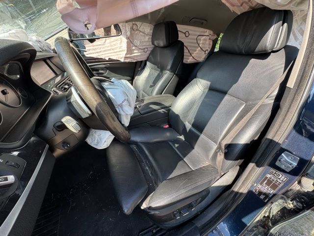 bontott BMW 5 F11 Ülés és Ajtókárpit Szett