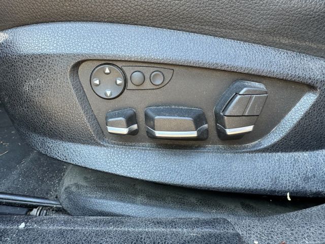 bontott BMW 5 F11 Ülés és Ajtókárpit Szett