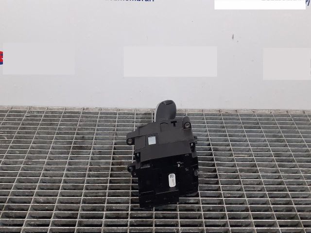 bontott BMW 5 F11 Váltógomb