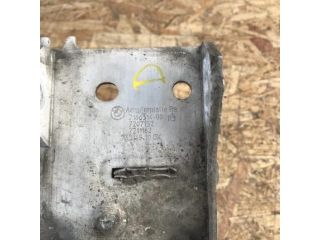 bontott BMW 5 F11 Vízhűtő Radiátor Tartó