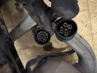 bontott BMW 5 F11 Vonóhorog