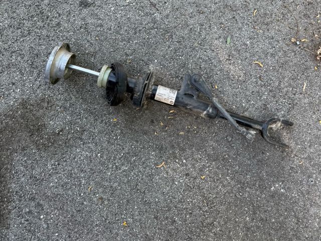 bontott BMW 5 G30 Bal első Lengéscsillapító