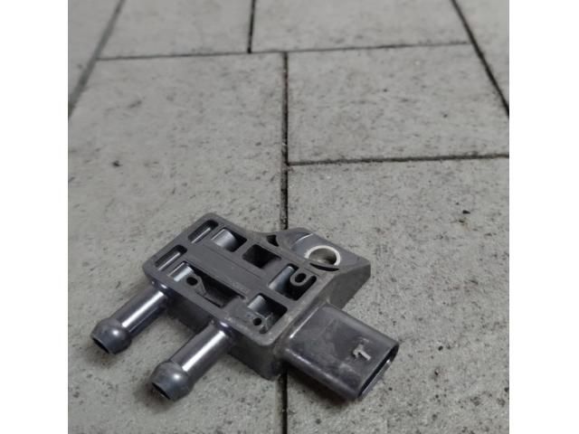 bontott BMW 5 G30 Részecskeszűrő Nyomásérzékelő