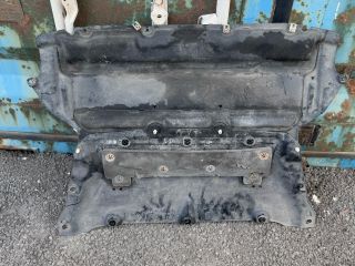 bontott BMW 5 G30 Alsó Motorburkolat