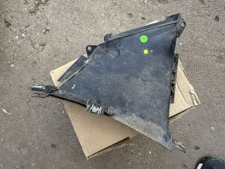 bontott BMW 5 G30 Bal első Fék Hűtő Cső