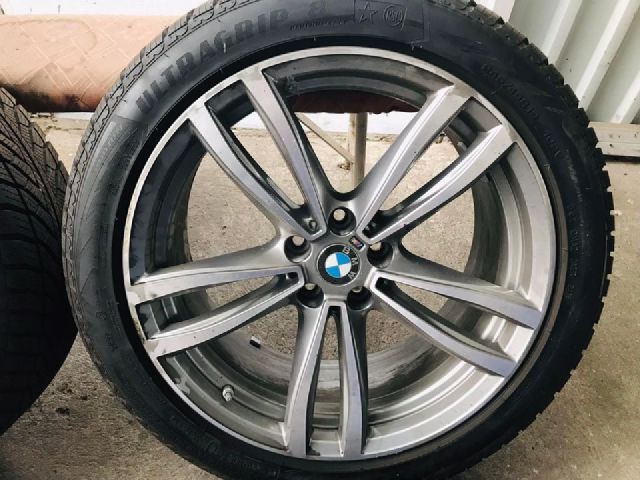 bontott BMW 5 G30 Alufelni Szett Gumival