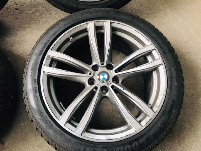 bontott BMW 5 G30 Alufelni Szett Gumival