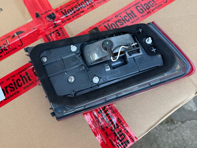 bontott BMW 5 G30 Bal Belső Hátsó Lámpa