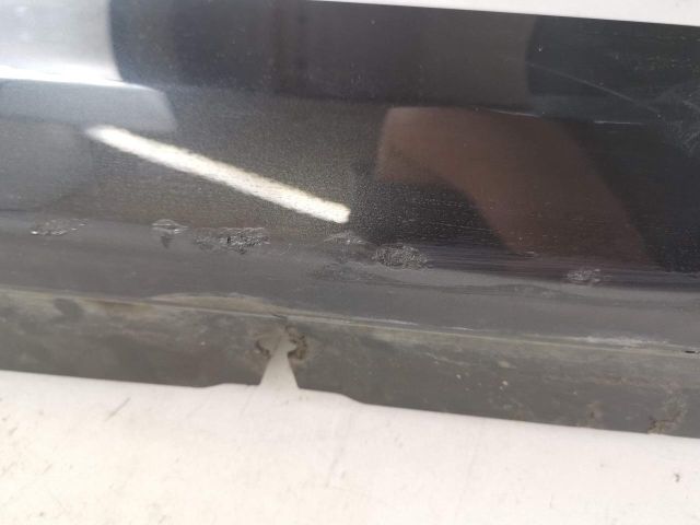 bontott BMW 5 G30 Bal első Küszöb Díszléc