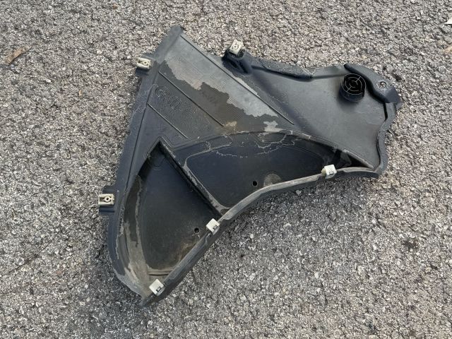 bontott BMW 5 G30 Bal első Lökhárító Vakborítás