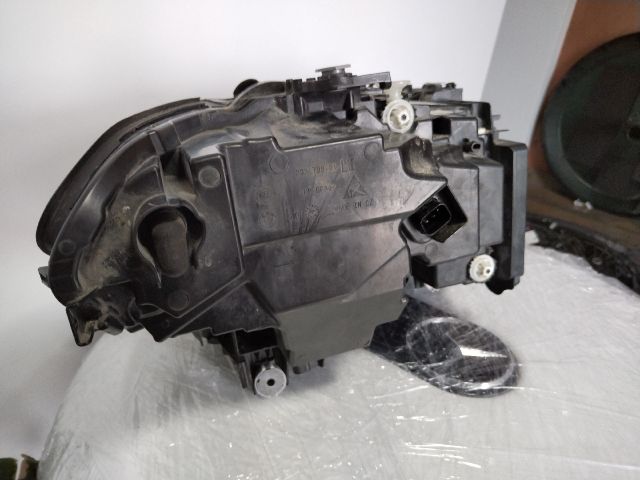 bontott BMW 5 G30 Bal Fényszóró