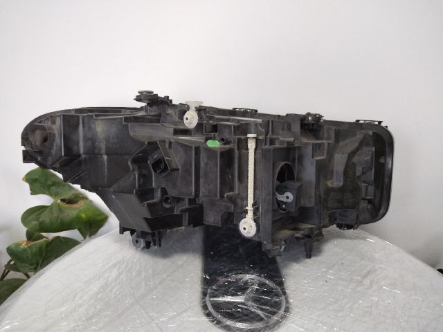 bontott BMW 5 G30 Bal Fényszóró