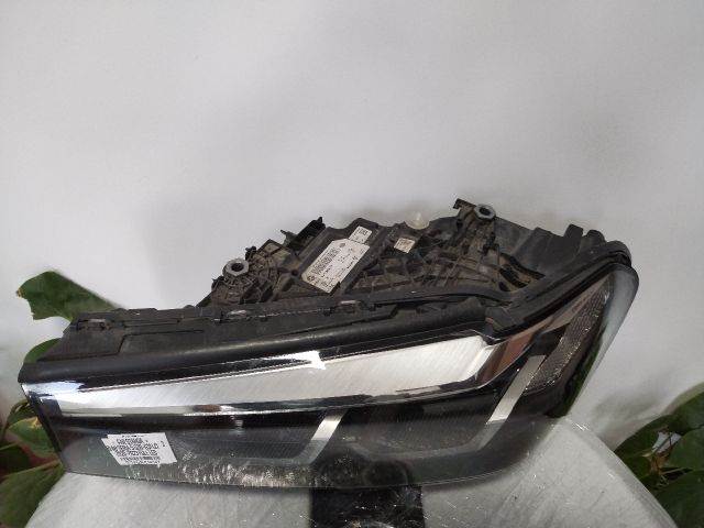 bontott BMW 5 G30 Bal Fényszóró