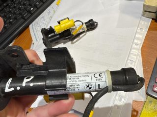 bontott BMW 5 G30 Bal Gyalogosvédelmi Rendszer Mechanika