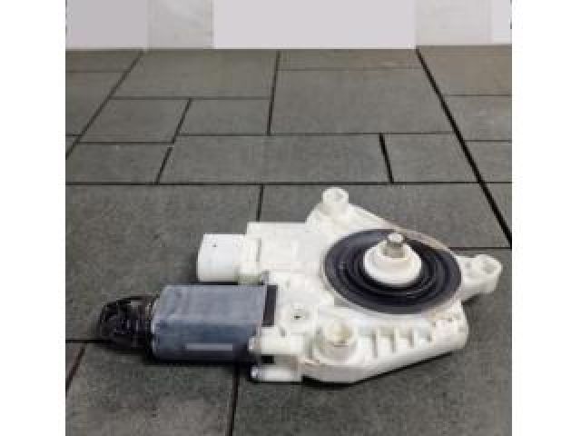 bontott BMW 5 G30 Bal hátsó Ablakemelő Motor