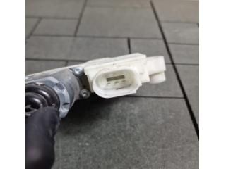 bontott BMW 5 G30 Bal hátsó Ablakemelő Motor