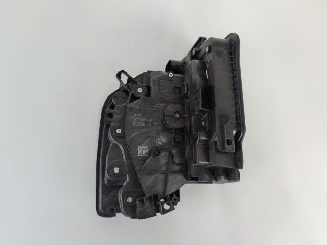 bontott BMW 5 G30 Bal hátsó Ajtózár