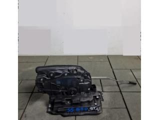 bontott BMW 5 G30 Bal hátsó Ajtózár