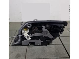 bontott BMW 5 G30 Bal hátsó Ajtózár