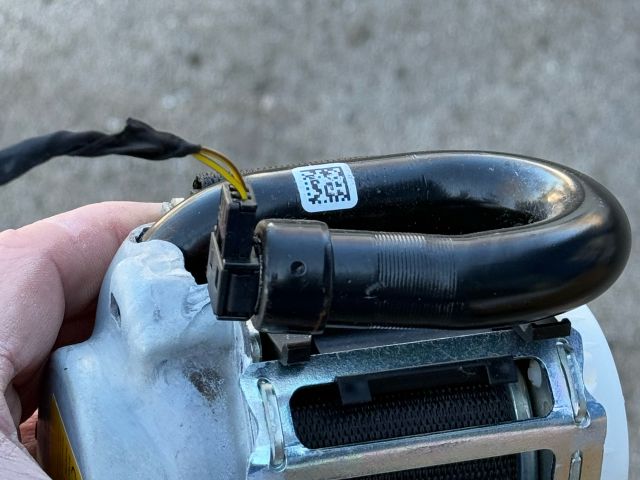 bontott BMW 5 G30 Bal hátsó Biztonsági Öv