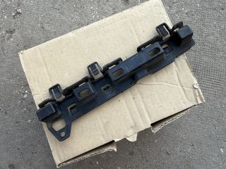 bontott BMW 5 G30 Bal Sárvédő Oldaltartó