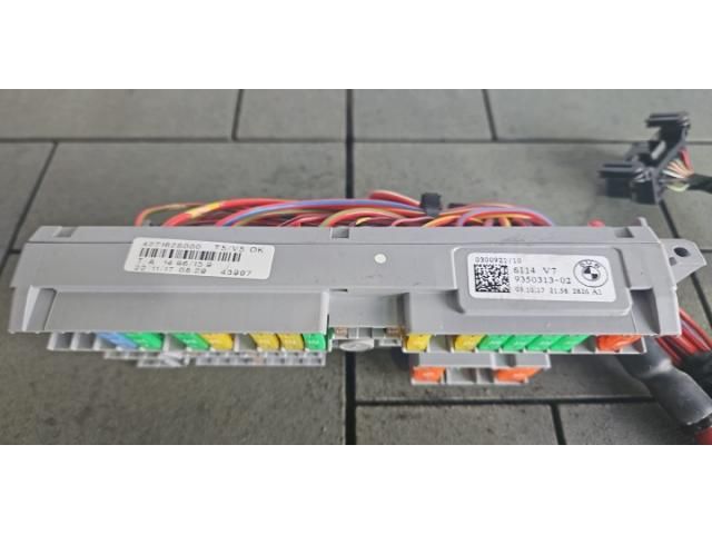 bontott BMW 5 G30 Biztosítéktábla Utastér