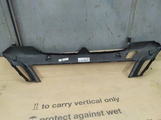 bontott BMW 5 G30 Első Lökhárító Alsó Középső Díszrács