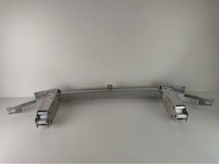 bontott BMW 5 G30 Első Lökhárító Merevítő (Fém)