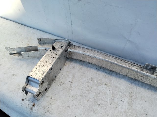 bontott BMW 5 G30 Első Lökhárító Merevítő (Fém)