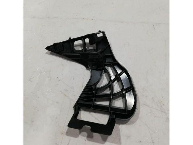 bontott BMW 5 G30 Első Lökhárító Tartó Felső