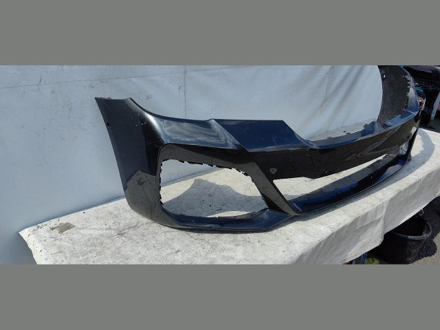 bontott BMW 5 G30 Első Lökhárító (Üresen)