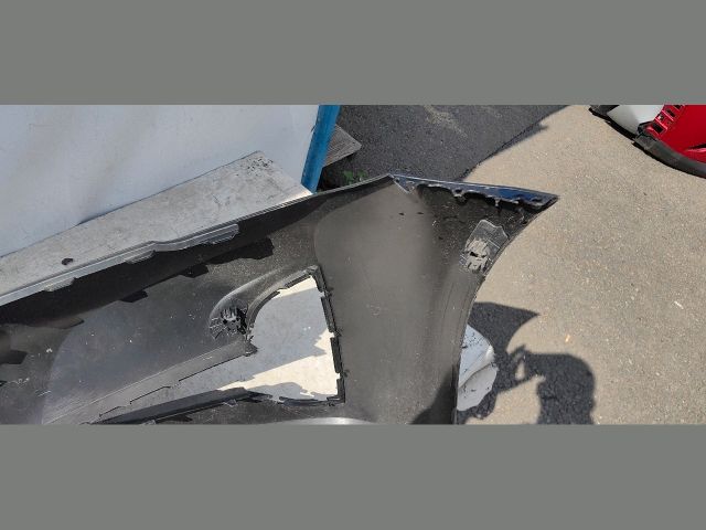 bontott BMW 5 G30 Első Lökhárító (Üresen)