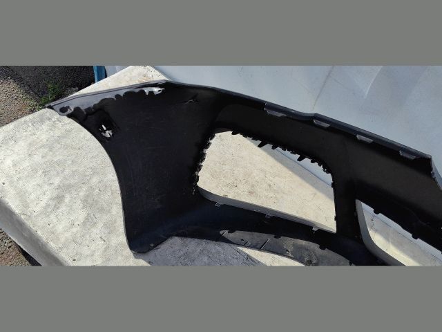 bontott BMW 5 G30 Első Lökhárító (Üresen)