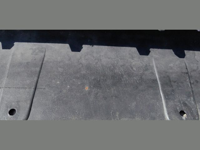 bontott BMW 5 G30 Első Lökhárító (Üresen)