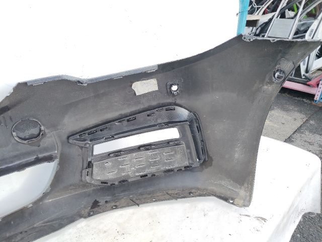 bontott BMW 5 G30 Első Lökhárító (Üresen)