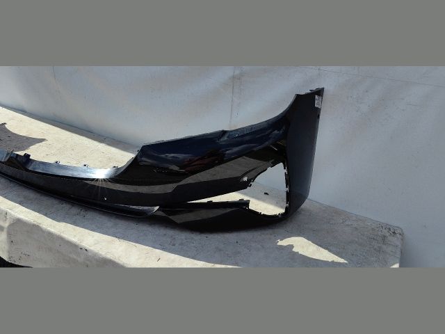 bontott BMW 5 G30 Első Lökhárító (Üresen)