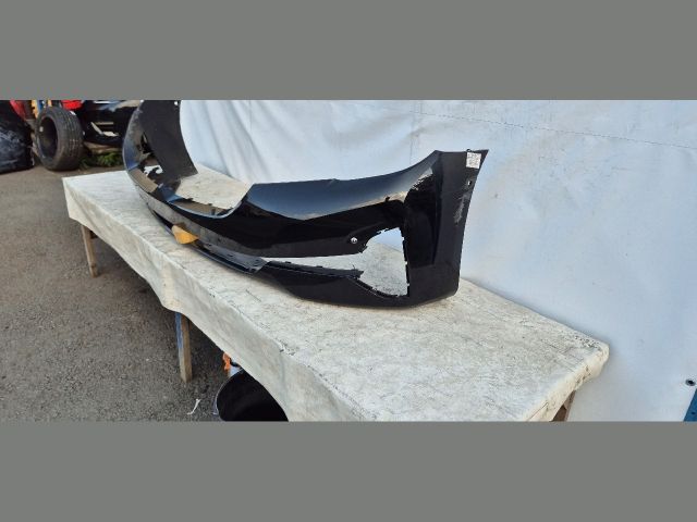 bontott BMW 5 G30 Első Lökhárító (Üresen)