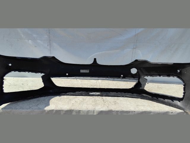 bontott BMW 5 G30 Első Lökhárító (Üresen)